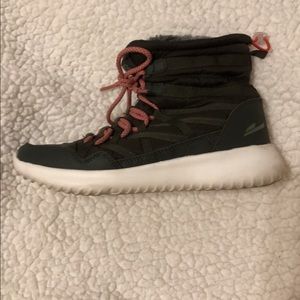 champion hiking shoes